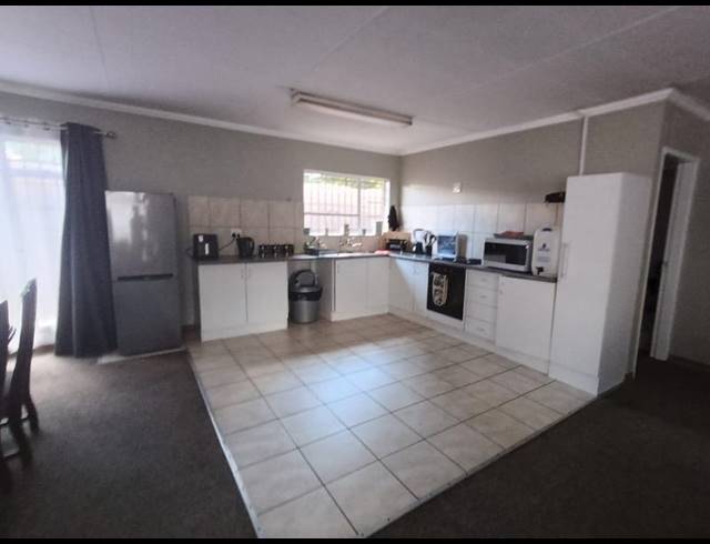 2 BEDROOM PROPERTY TO RENT IN STRUBENVALE